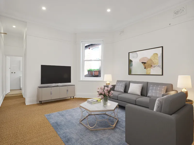 Spacious 2 bedroom apartment in central location