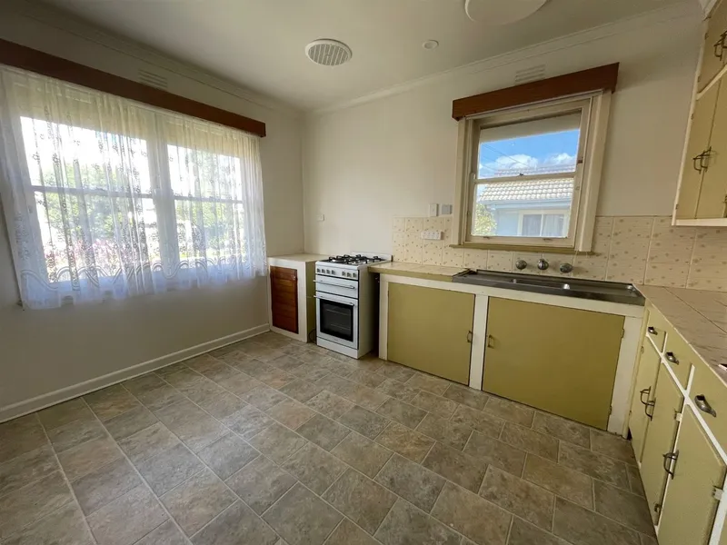 Neat and tidy three bedroom home!