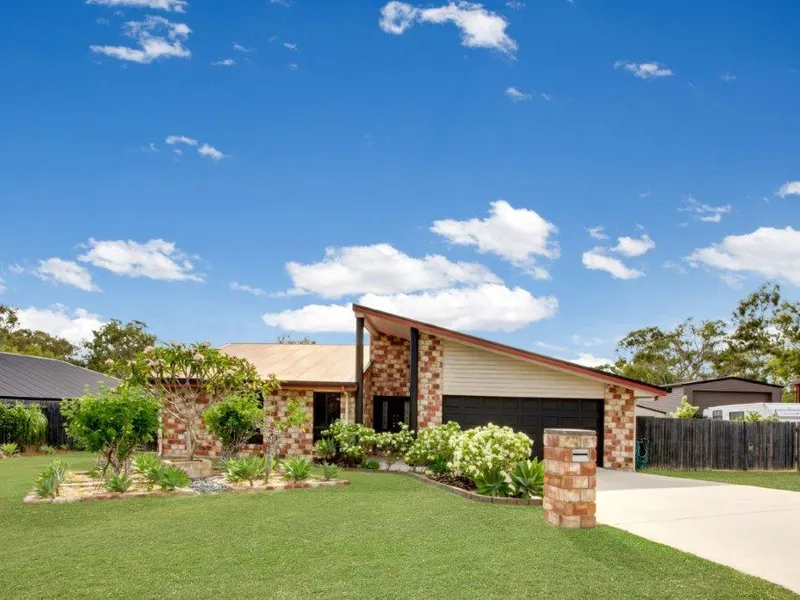 EXECUTIVE LIVING AT ITS FINEST THIS FOUR BEDROOM HAS LOTS TO OFFER INCLUDING A POOL AND SHED