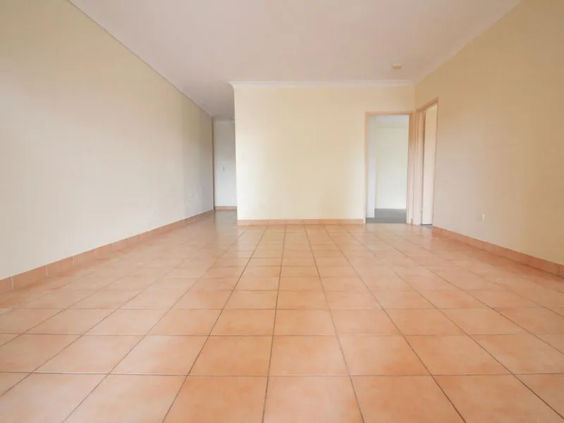 ENQUIRE NOW! This wonderful unit is positioned in the perfect location with Penrith Plaza right at you door step!