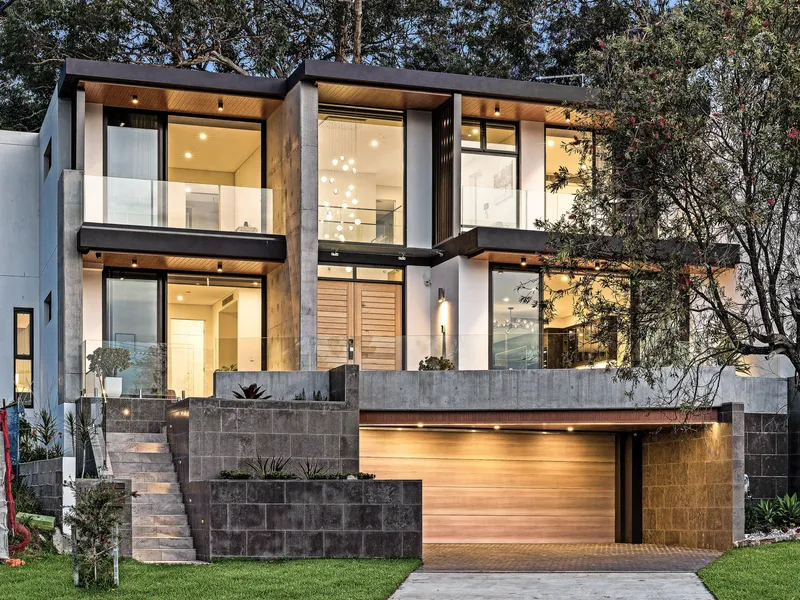 Designer duplex in prestigious bayside enclave