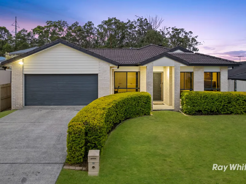 QUALITY HOME, LARGE PATIO + HUGE BLOCK!