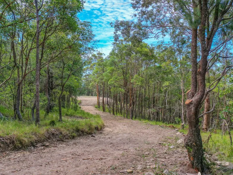 Privacy, position, and opportunity with Coastal views