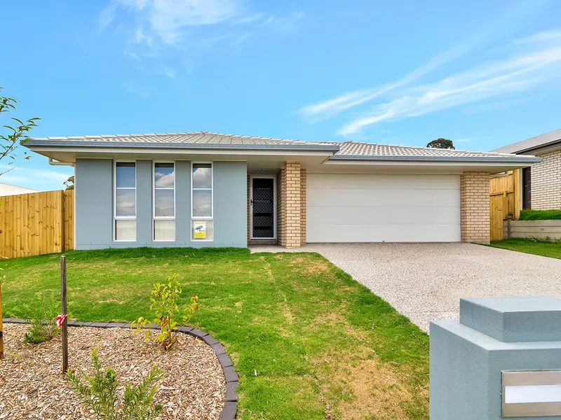 A DRAMATIC REDUCTION! Modern & Spacious 4 Bedroom Home in Glenvale..