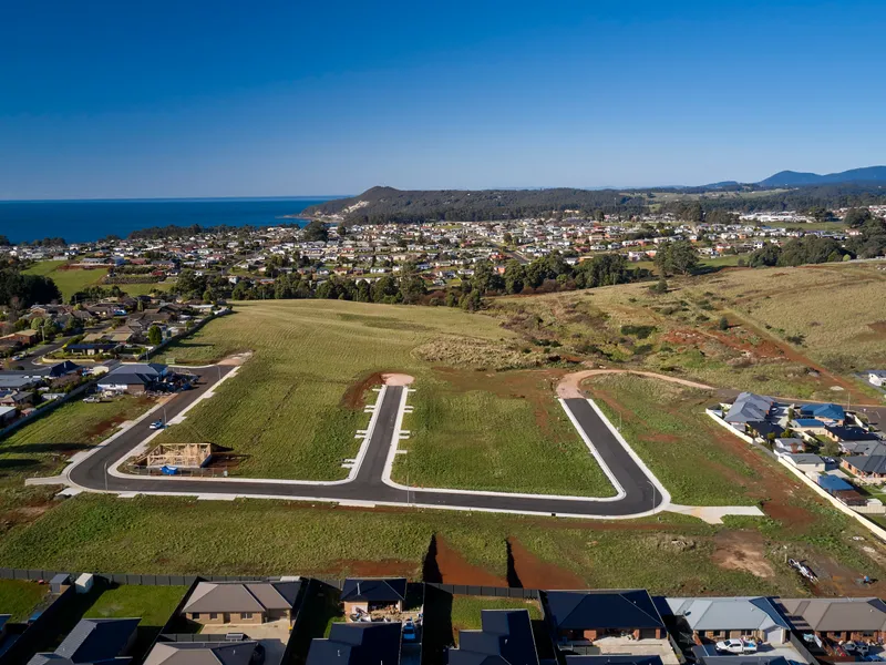 Perfect Opportunity to Build Your New Home!