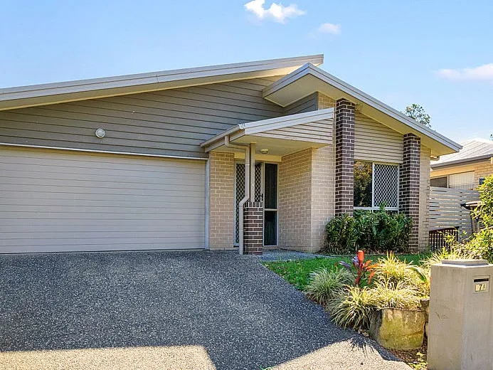 Modern Four Bedroom Lowset Home