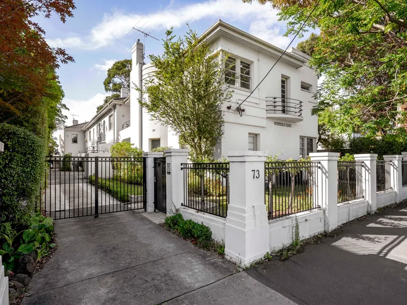 'Riversdale Court': Urban Art Deco Dream