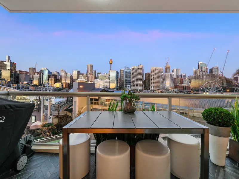 Harbourside Living with Stunning Furnishings