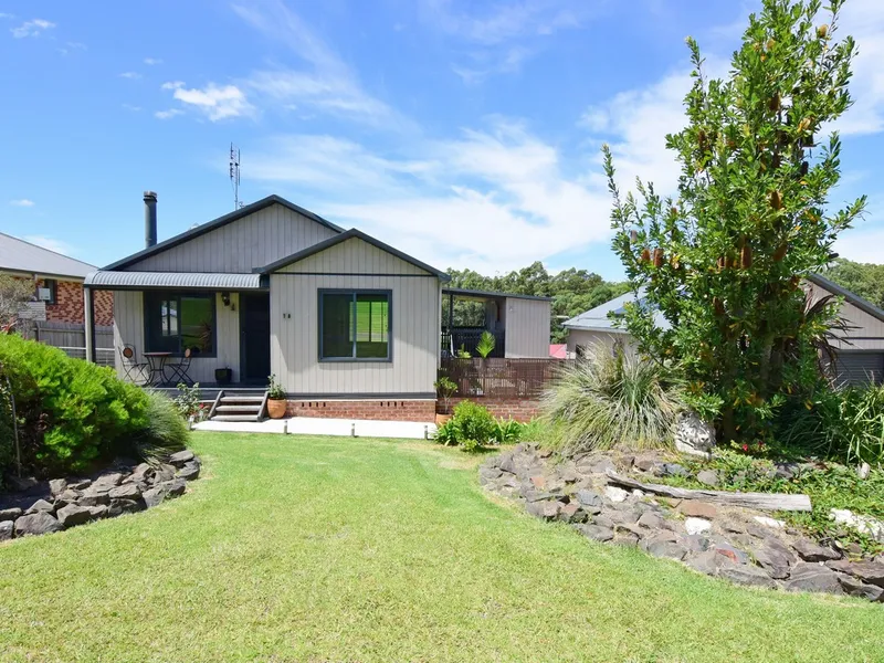 LOCATION, POTENTIAL & LIFESTYLE!
