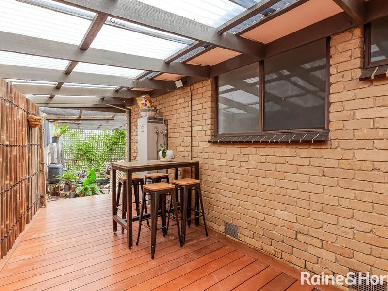 PERFECT INVESTMENT OR FIRST HOME WITH POTENITAL DEVELOPMENT (STCA)