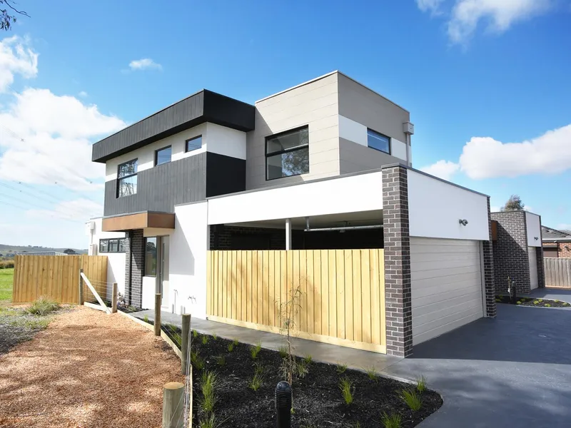 Stunning spacious townhouse