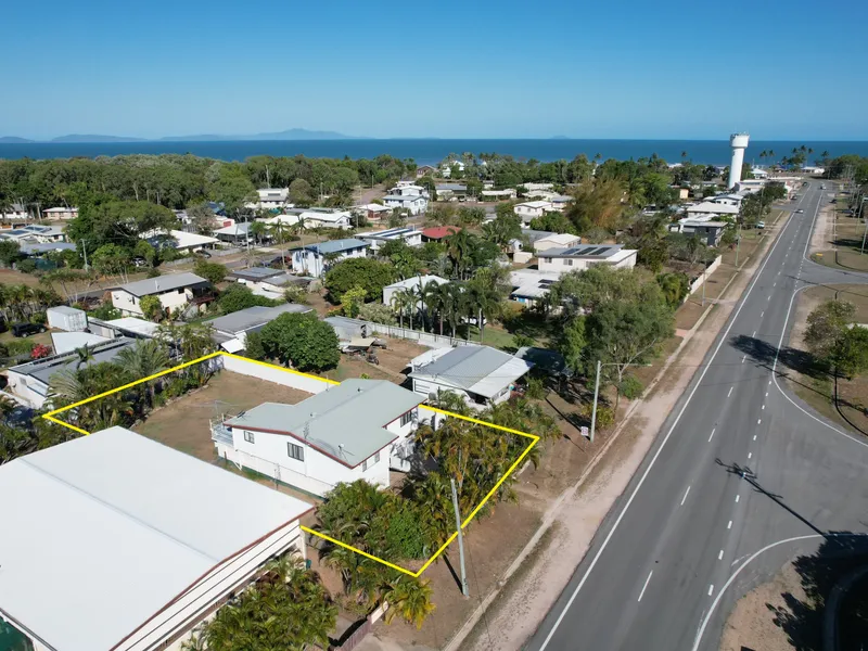 RENOVATED BEACH HOME IN GREAT LOCATION