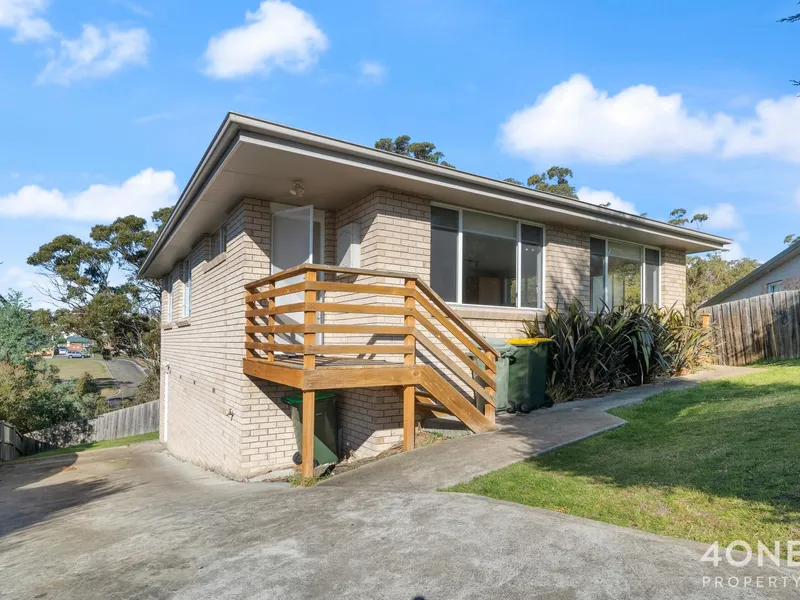 Convenience in Chigwell at Coach Road