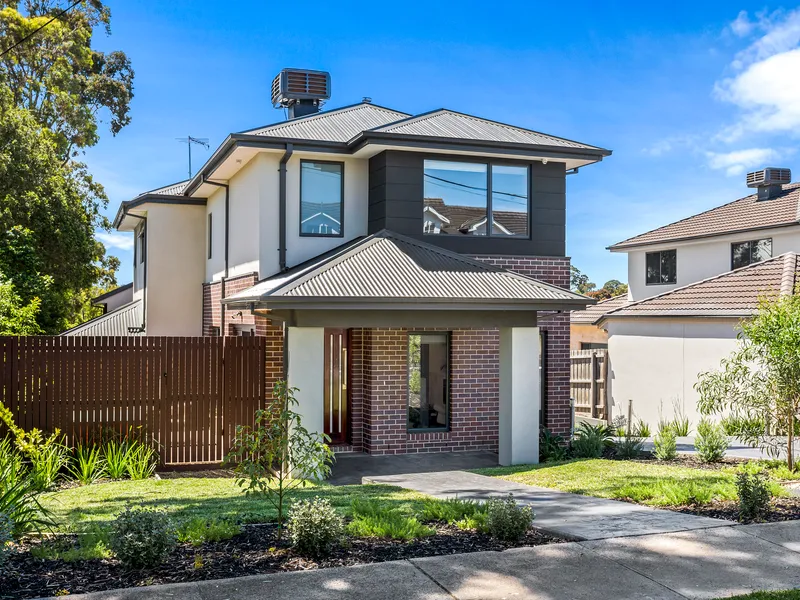 Luxury Living in Serene Locale