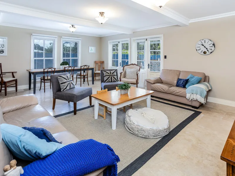 Charming 5 bedroom spacious home with rear deck!