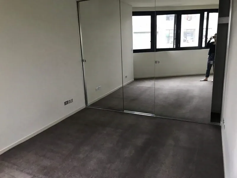 Massive One Bedroom Apartment with great city view  in CBD - PREMIUM LOCATION