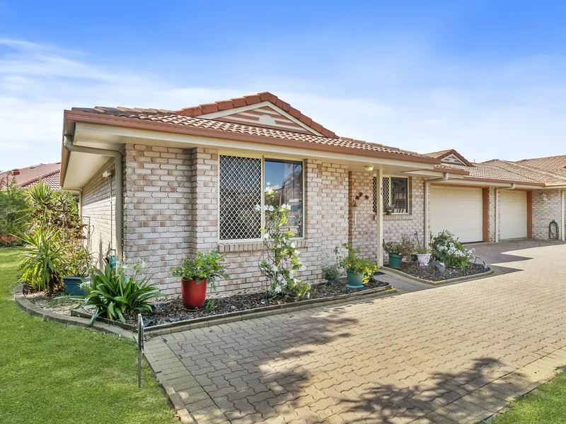 NEW TO MARKET!! GREAT SIZED LOWSET VILLA IN THE HEART OF BRIBIE!