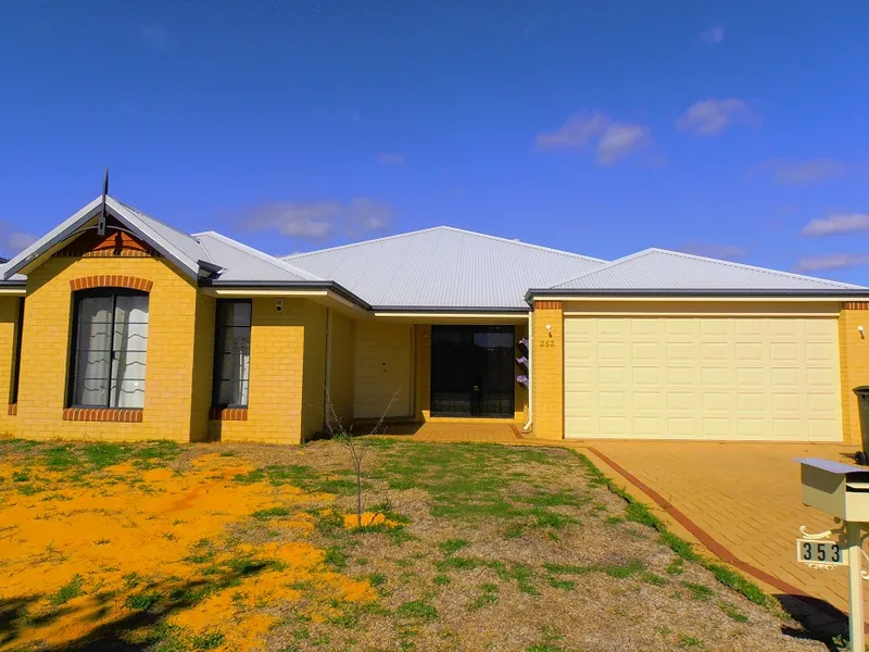 HUGE PROPERTY WITH LOADS OF ROOM