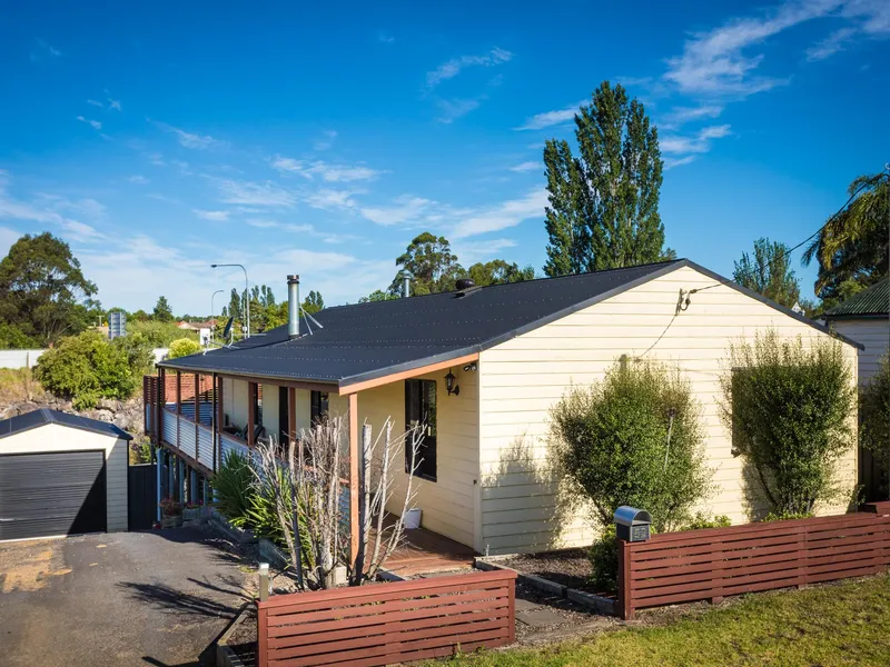 ROCK SOLID INVESTMENT OR 1ST HOME