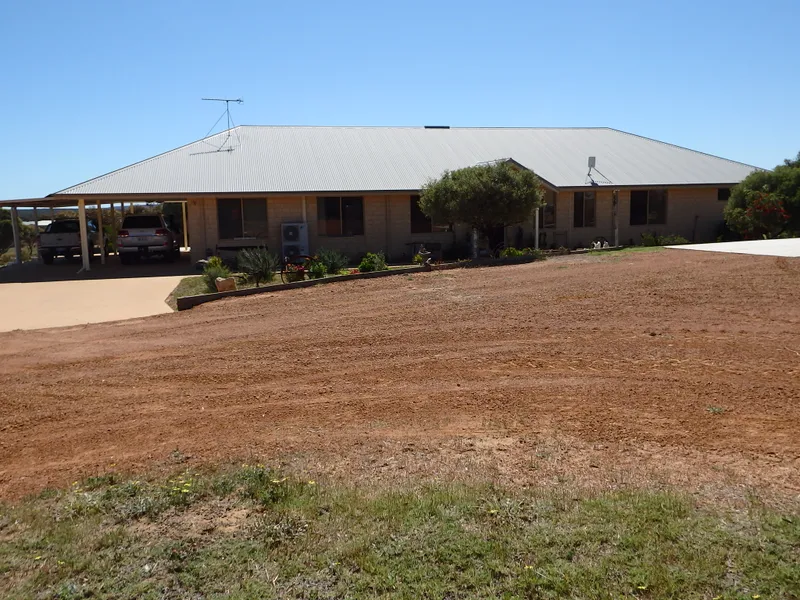 TOTALLY DELIGHTFUL, LARGE PRIVATE