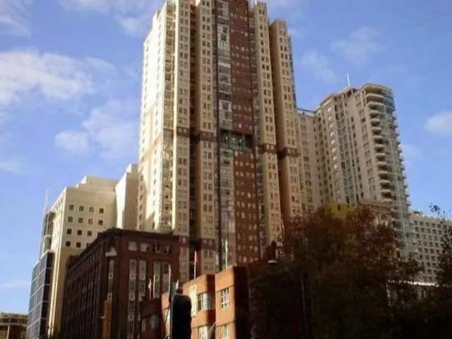 Full furnished newly Full renovated 2 bed apartment in the City with City Views