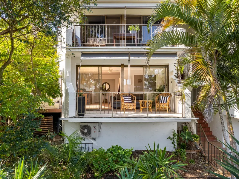 Laid-back living in the heart of Noosa Heads
