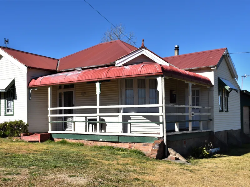 Great Location with Modern Internal Renovation