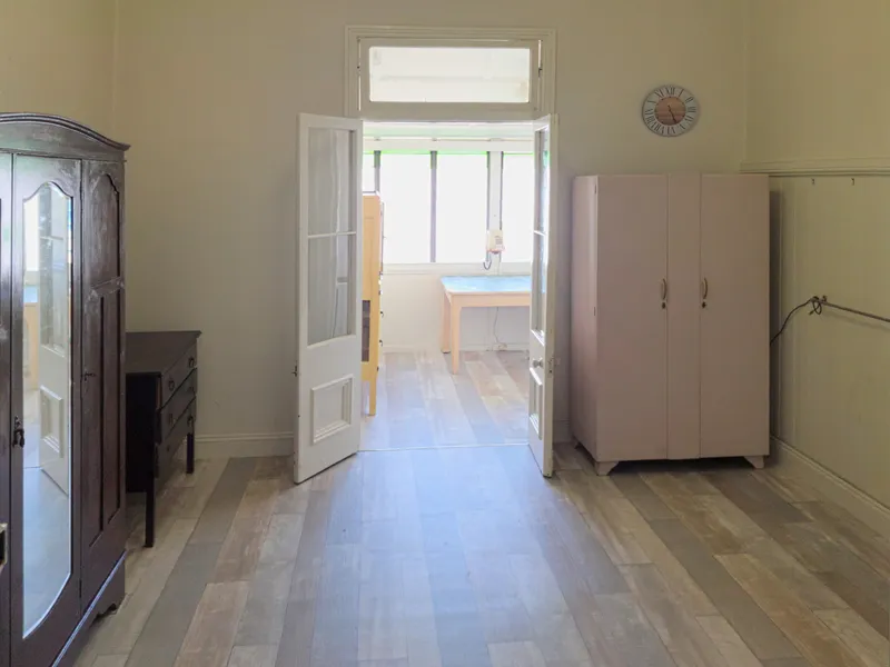 Cosy One Bedroom - Partially Furnished!