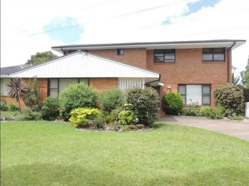 $365 Per Week, Free WIFI, include Water Bill!  2Bed 1Bath Home with car space! Murray Farm Public School Catchment