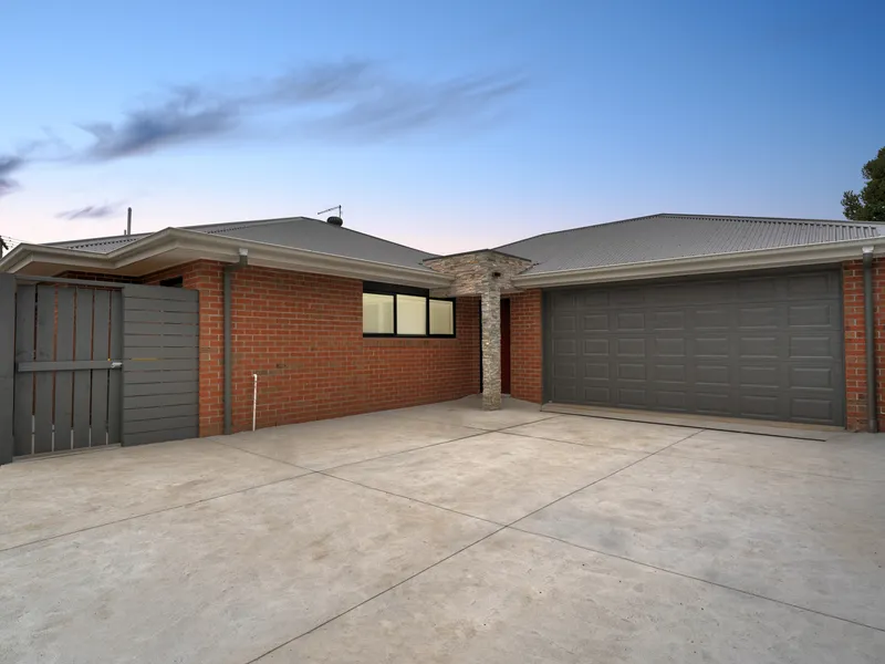 Turn-Key Home in Cowes!