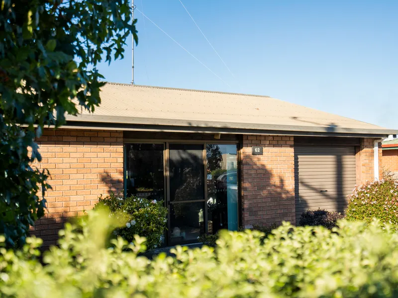 INVESTMENT OPPORTUNITY WITH POTENTIAL TO DEVELOP