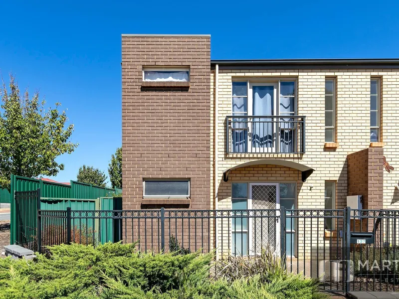 TOWNHOUSE with LOTS TO OFFER