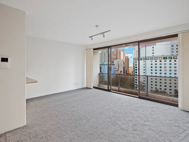Two Bedroom Apartment in City Fringe Location