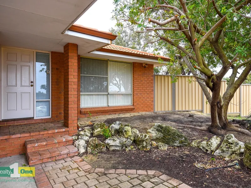 SPACIOUS FAMILY HOME JUST WAITING FOR A PERSONAL TOUCH