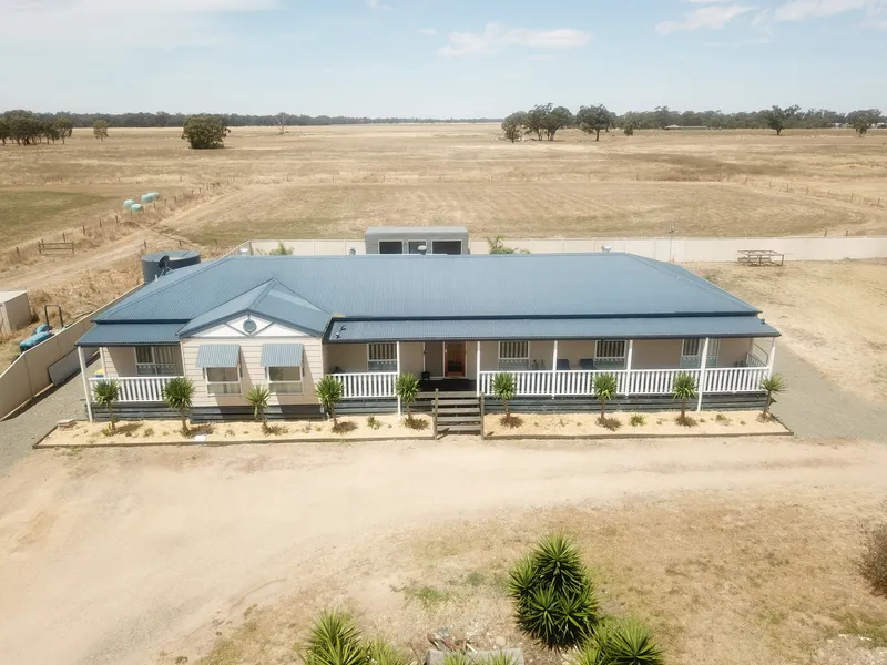 CREEK SIDE LIFESTYLE  56  ACRES 
