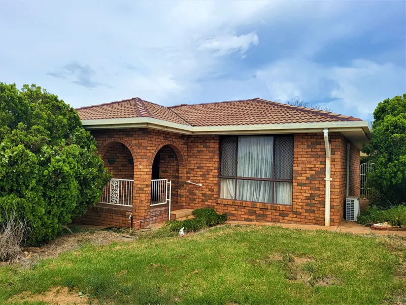 Great Central Location in Dunedoo!