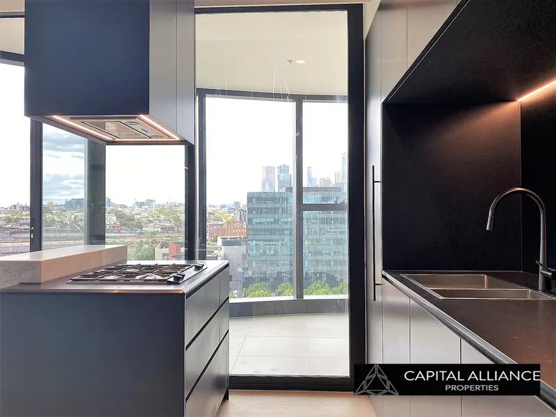 Brand New Luxury 1 Bedroom Residence with Study Room in the heart of Docklands!