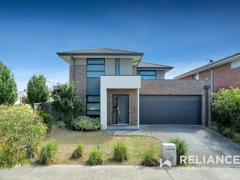 Family Home in Fantastic Location!