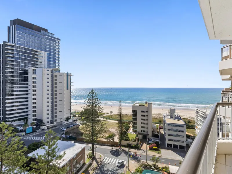 Beachside Bliss: Modern 1-Bedroom Apartment in the Heart of Surfers Paradise.