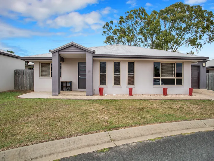 Motivated Sellers - Lovely Home in Exclusive Estate