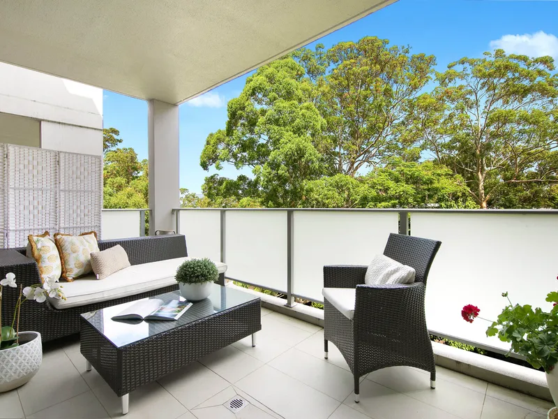 Over-sized with green views and village convenience