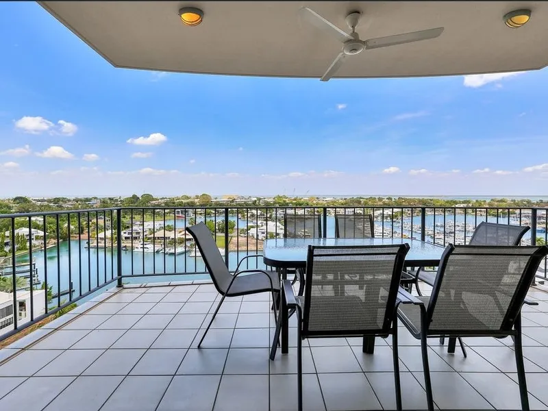 Furnished Gem in Cullen Bay!