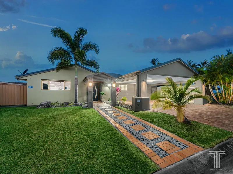 Sought-After Lifestyle Close to Parks, Schools and Westfield Carindale