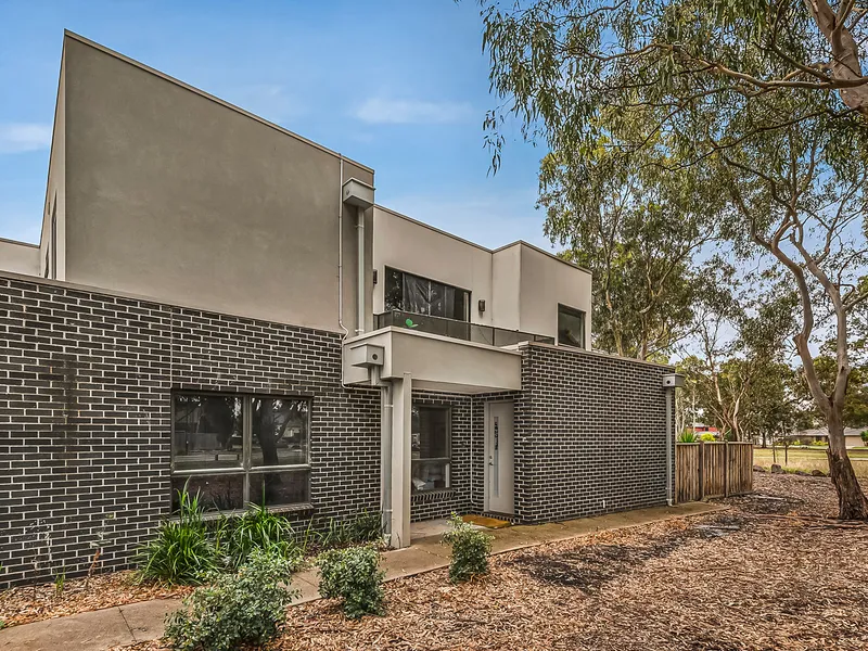 Easy-Living Excellence with a Lush Leafy Backdrop