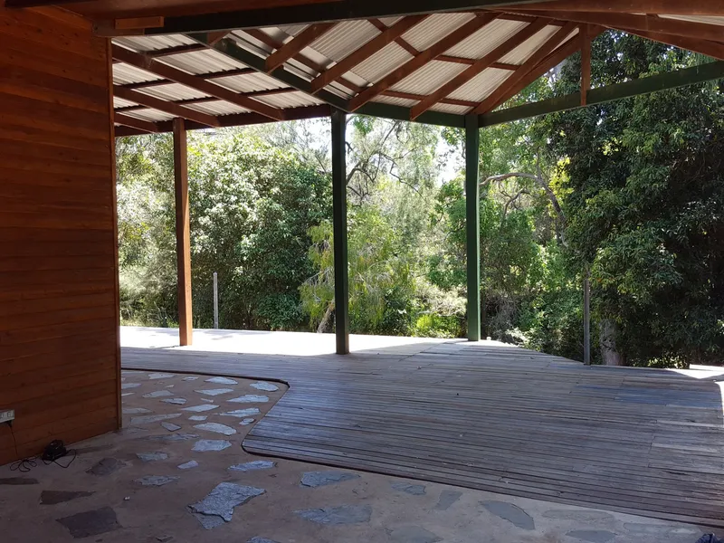 Hinterland Creek Oasis