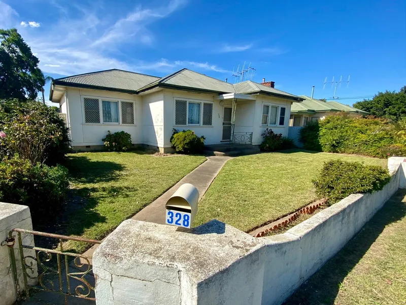 OPPORTUNITY KNOCKS !!