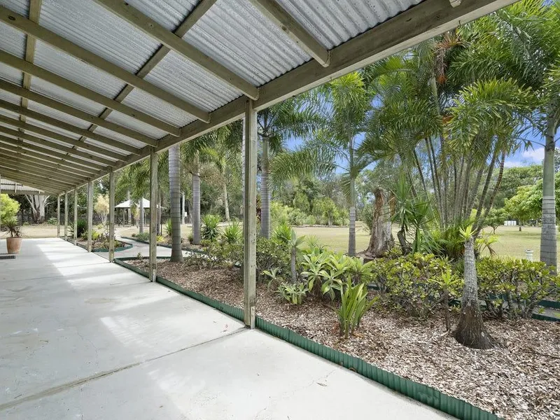 enjoy acreage living without the maintenance