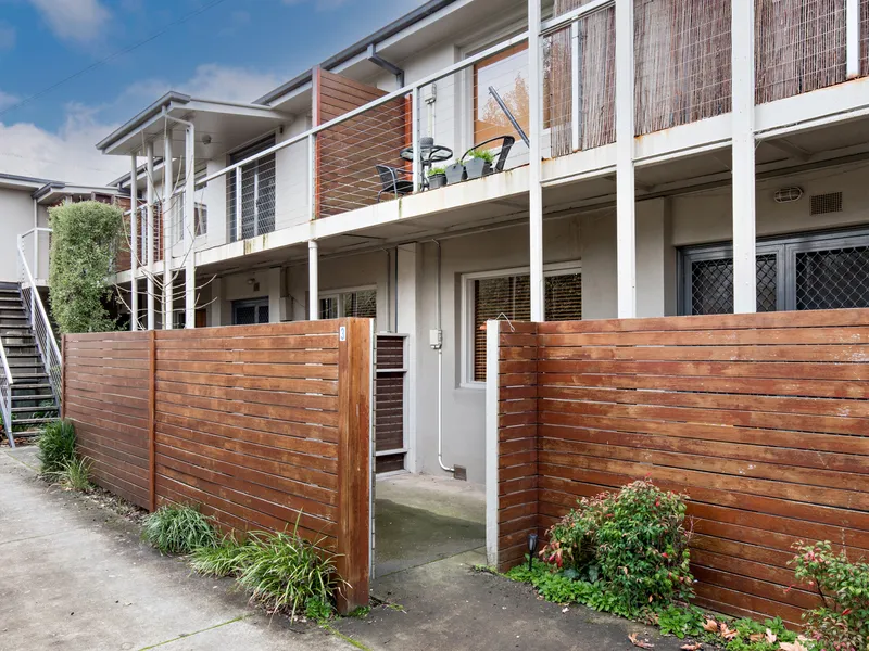 Spacious and low maintenance apartment