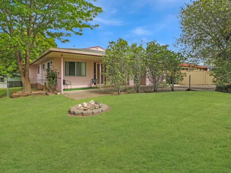 SUITS FAMILY, COUPLE OR ASTUTE INVESTOR