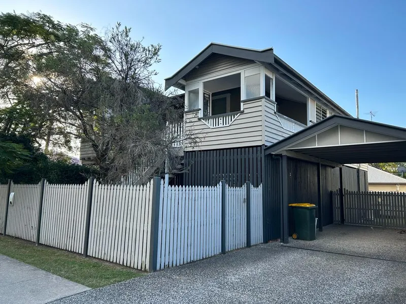 Four Bedroom Queenslander style home